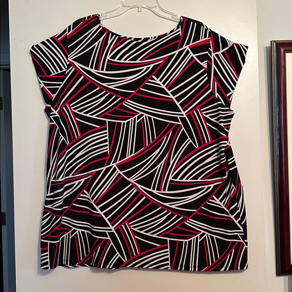 Geometric Patterned Top in Black, White, and Red